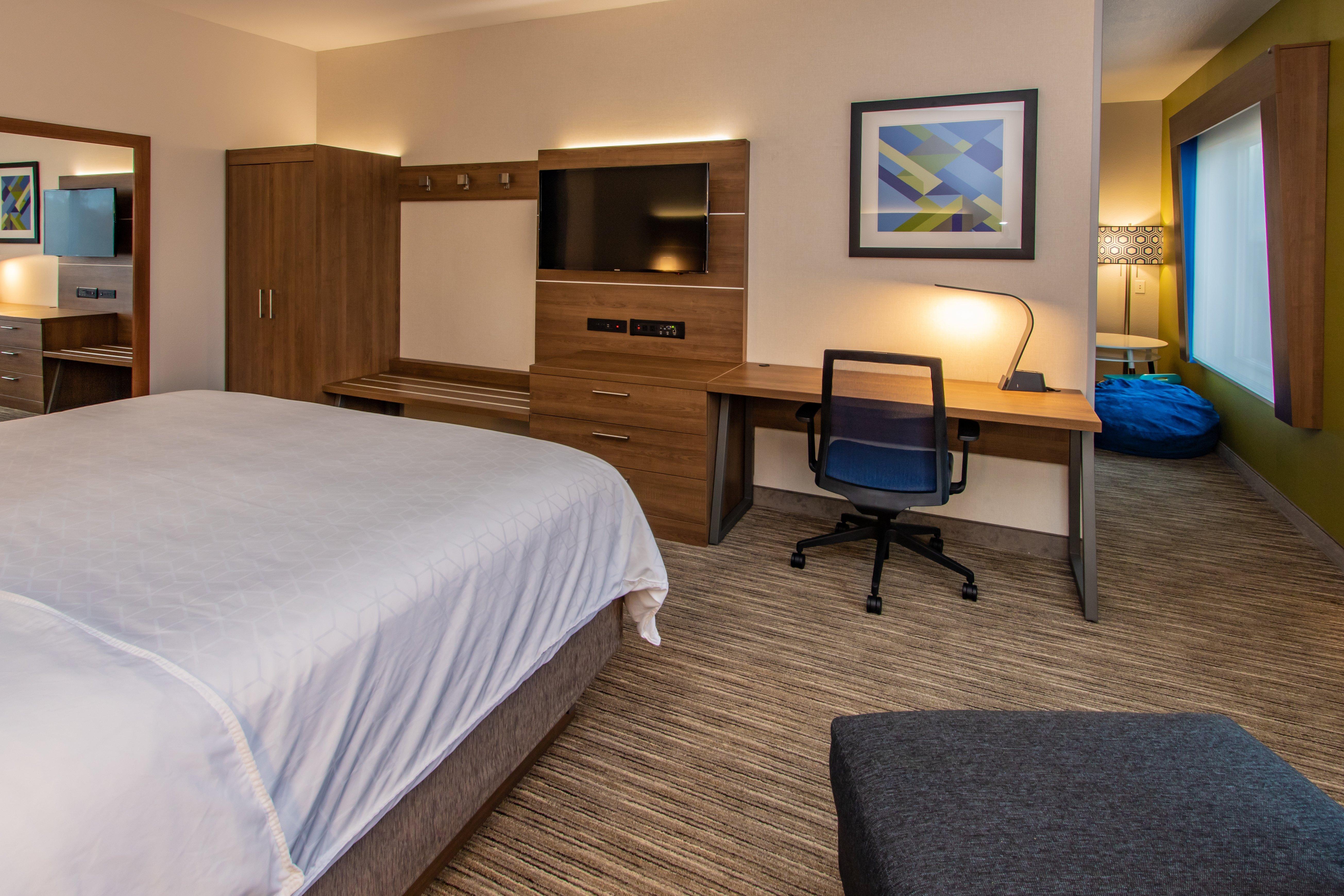 Holiday Inn Express Hotel & Suites Roseville - Galleria Area, An Ihg Hotel Εξωτερικό φωτογραφία