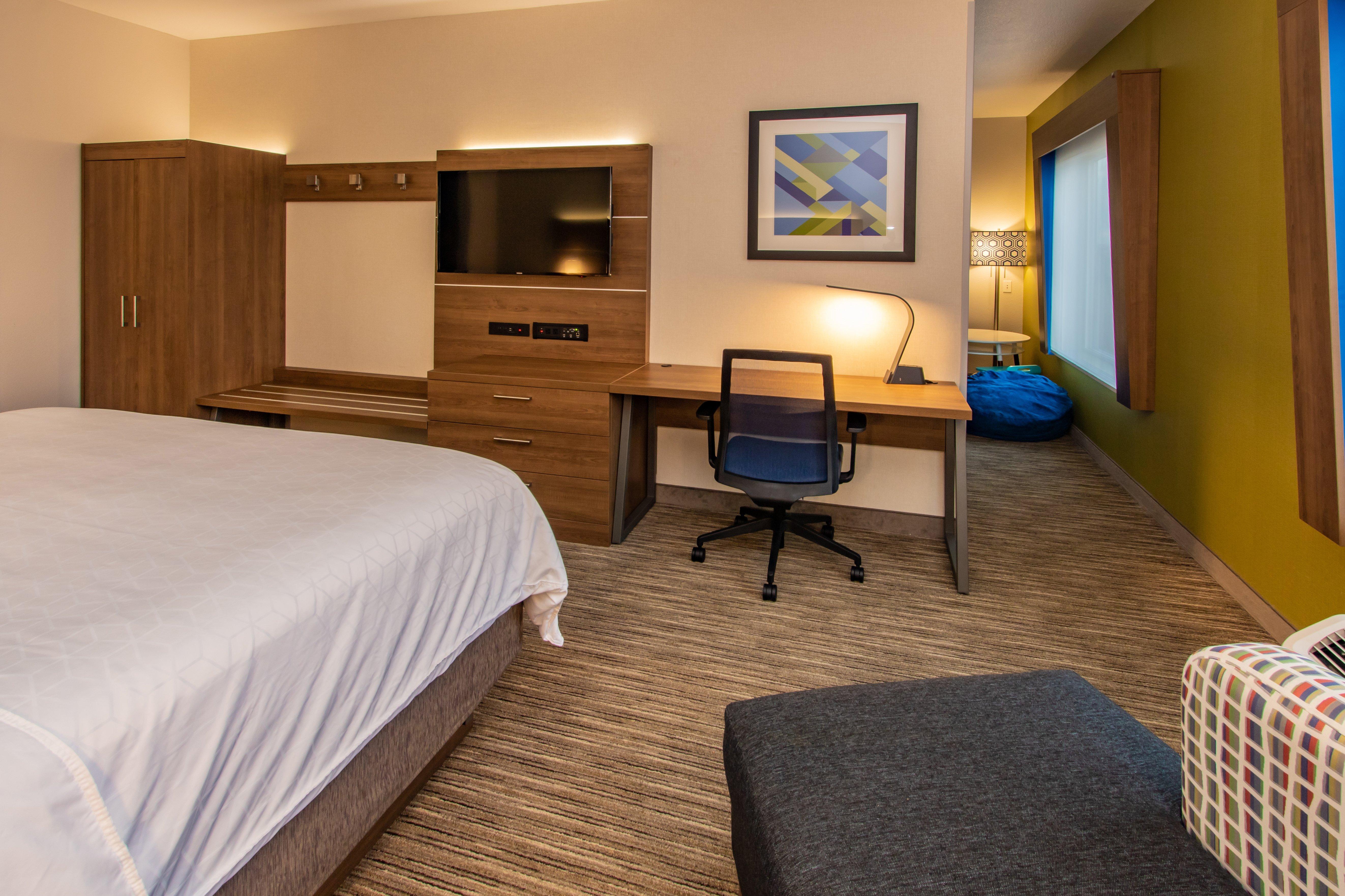 Holiday Inn Express Hotel & Suites Roseville - Galleria Area, An Ihg Hotel Εξωτερικό φωτογραφία