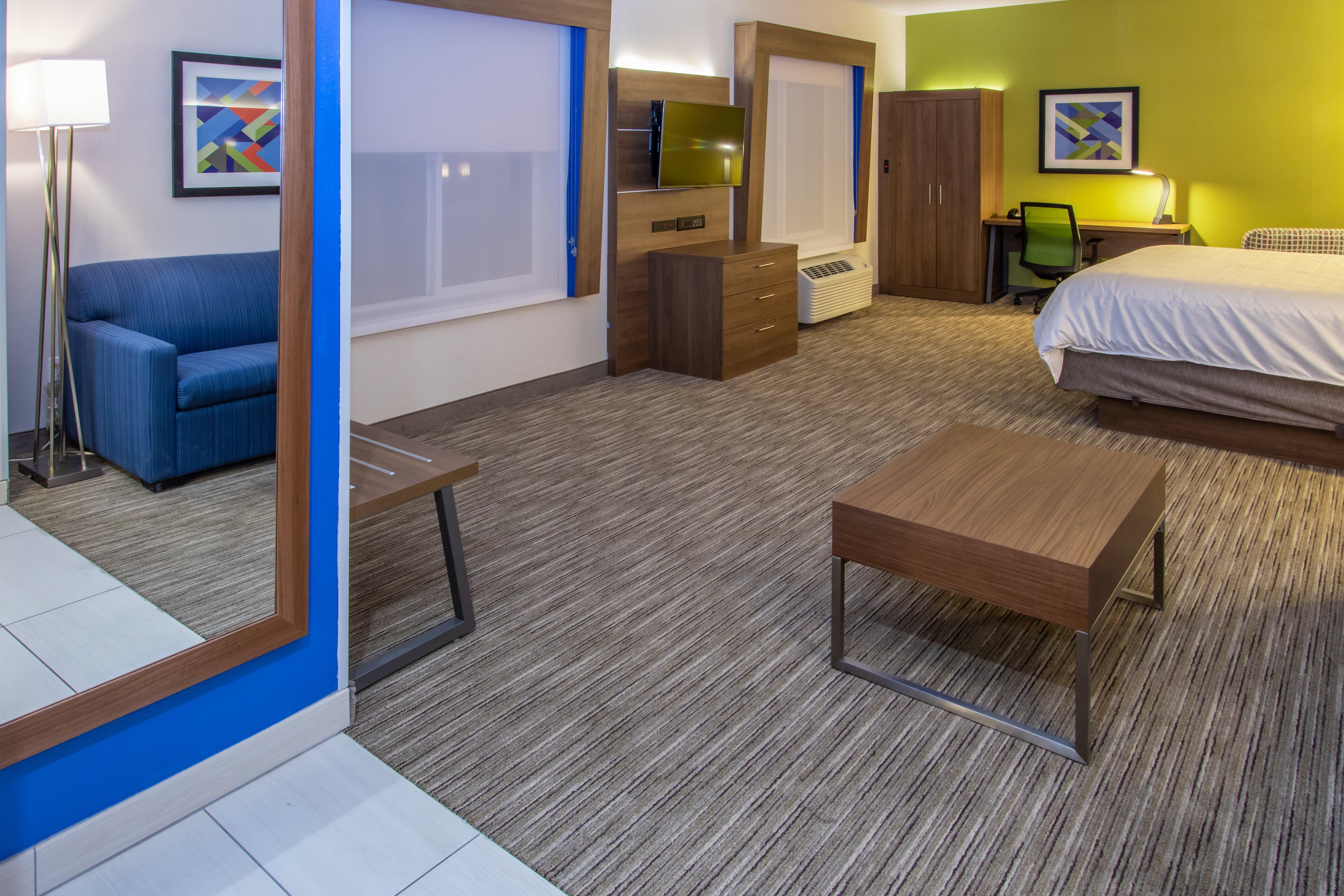 Holiday Inn Express Hotel & Suites Roseville - Galleria Area, An Ihg Hotel Εξωτερικό φωτογραφία