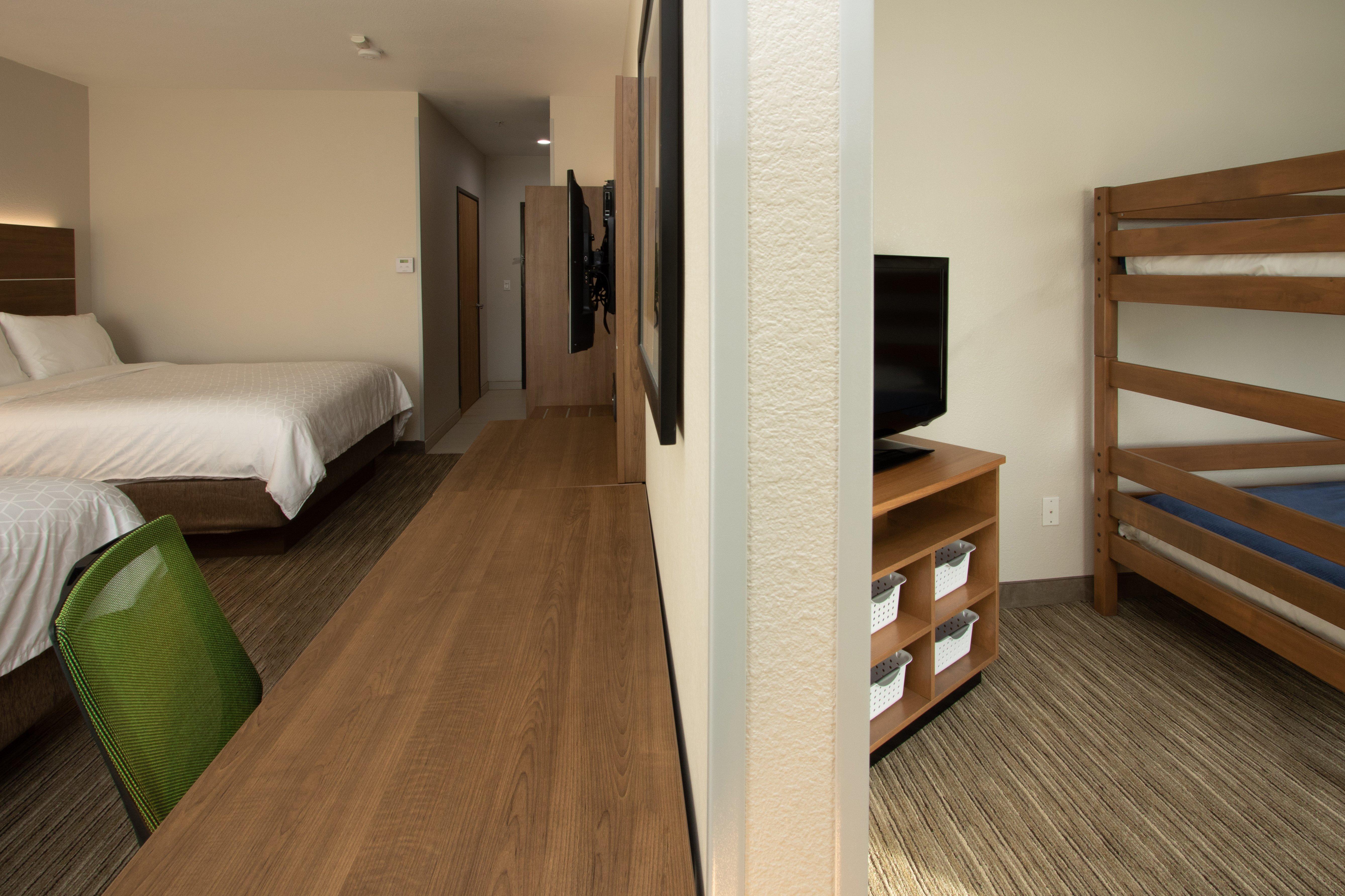 Holiday Inn Express Hotel & Suites Roseville - Galleria Area, An Ihg Hotel Εξωτερικό φωτογραφία