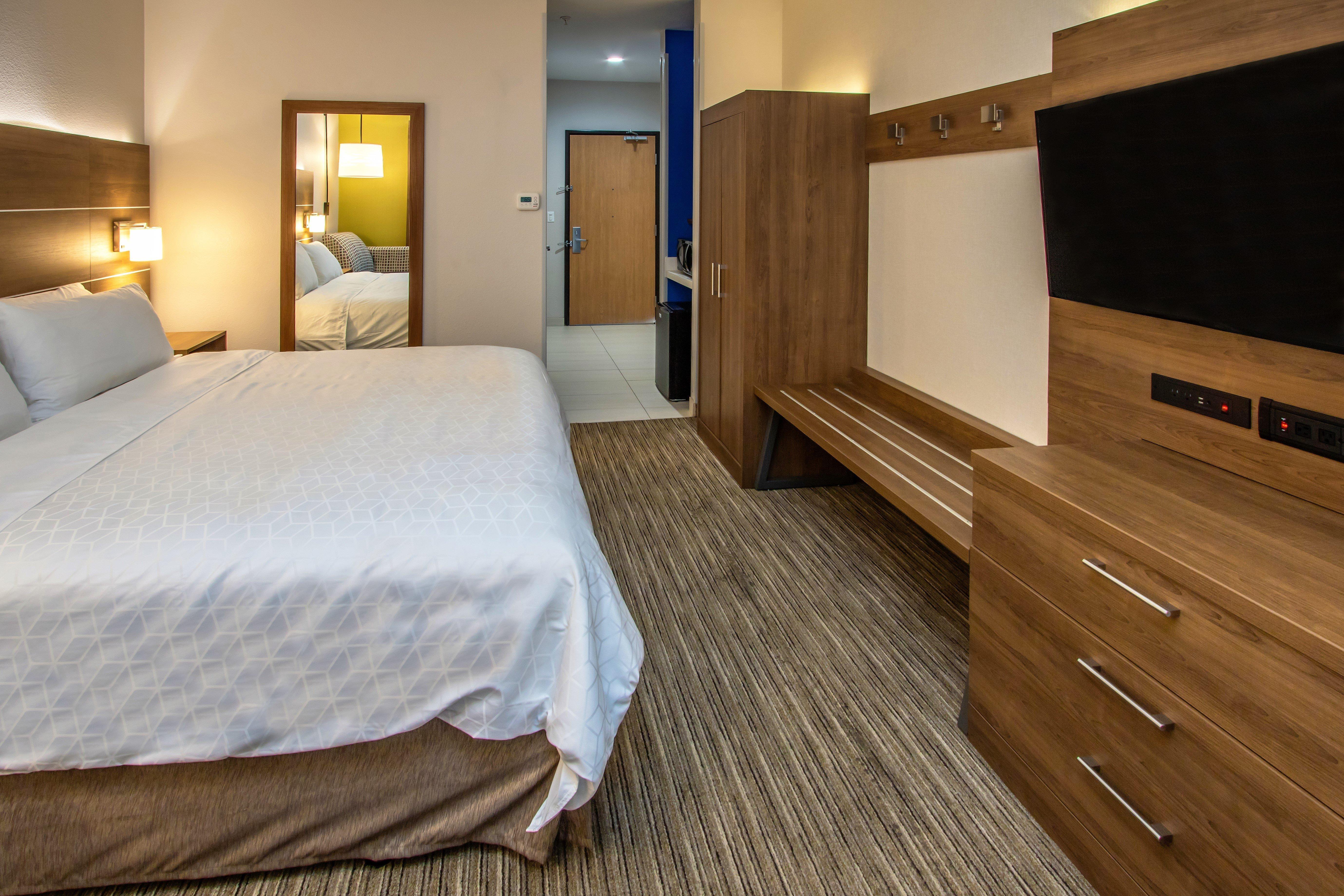 Holiday Inn Express Hotel & Suites Roseville - Galleria Area, An Ihg Hotel Εξωτερικό φωτογραφία