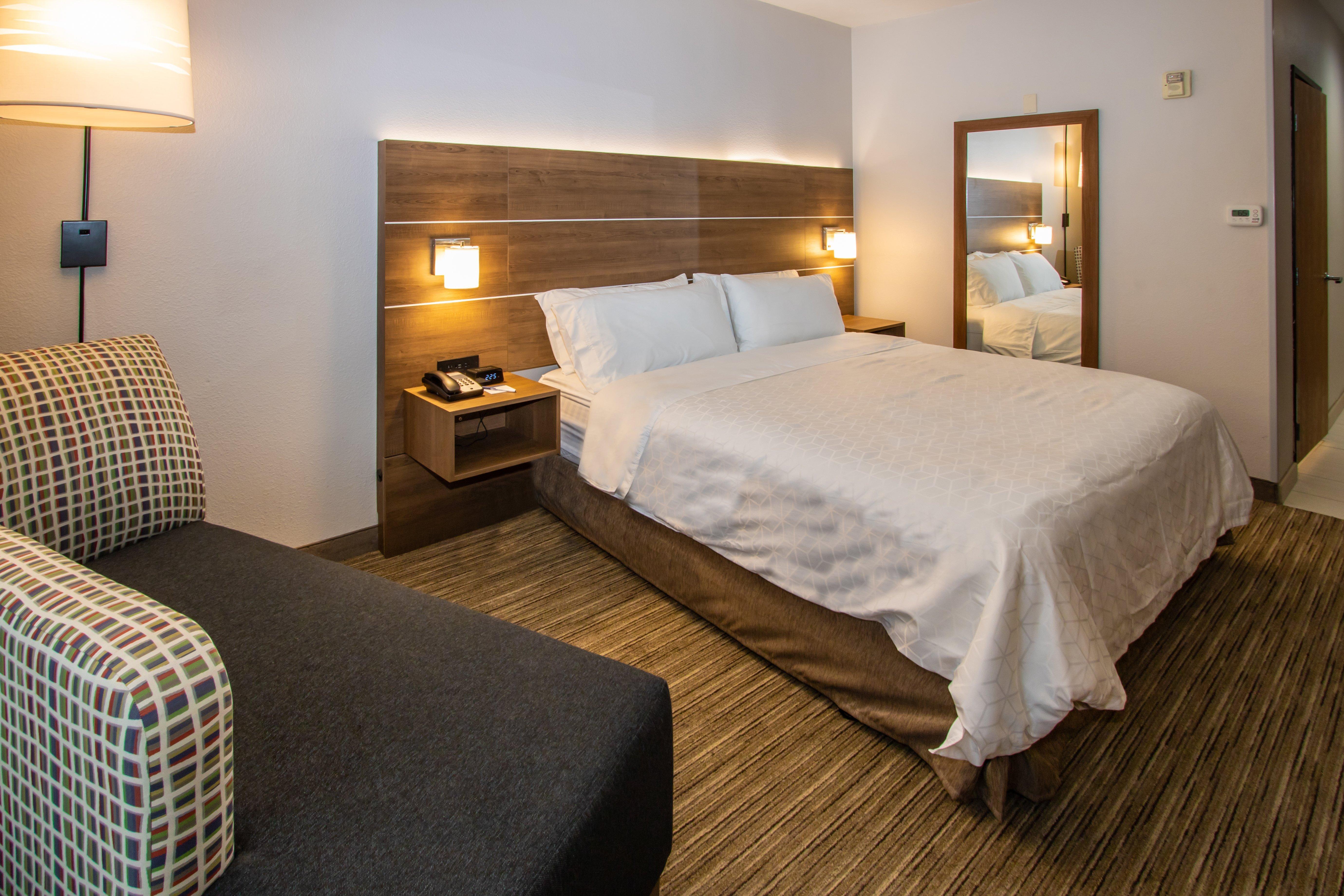 Holiday Inn Express Hotel & Suites Roseville - Galleria Area, An Ihg Hotel Εξωτερικό φωτογραφία