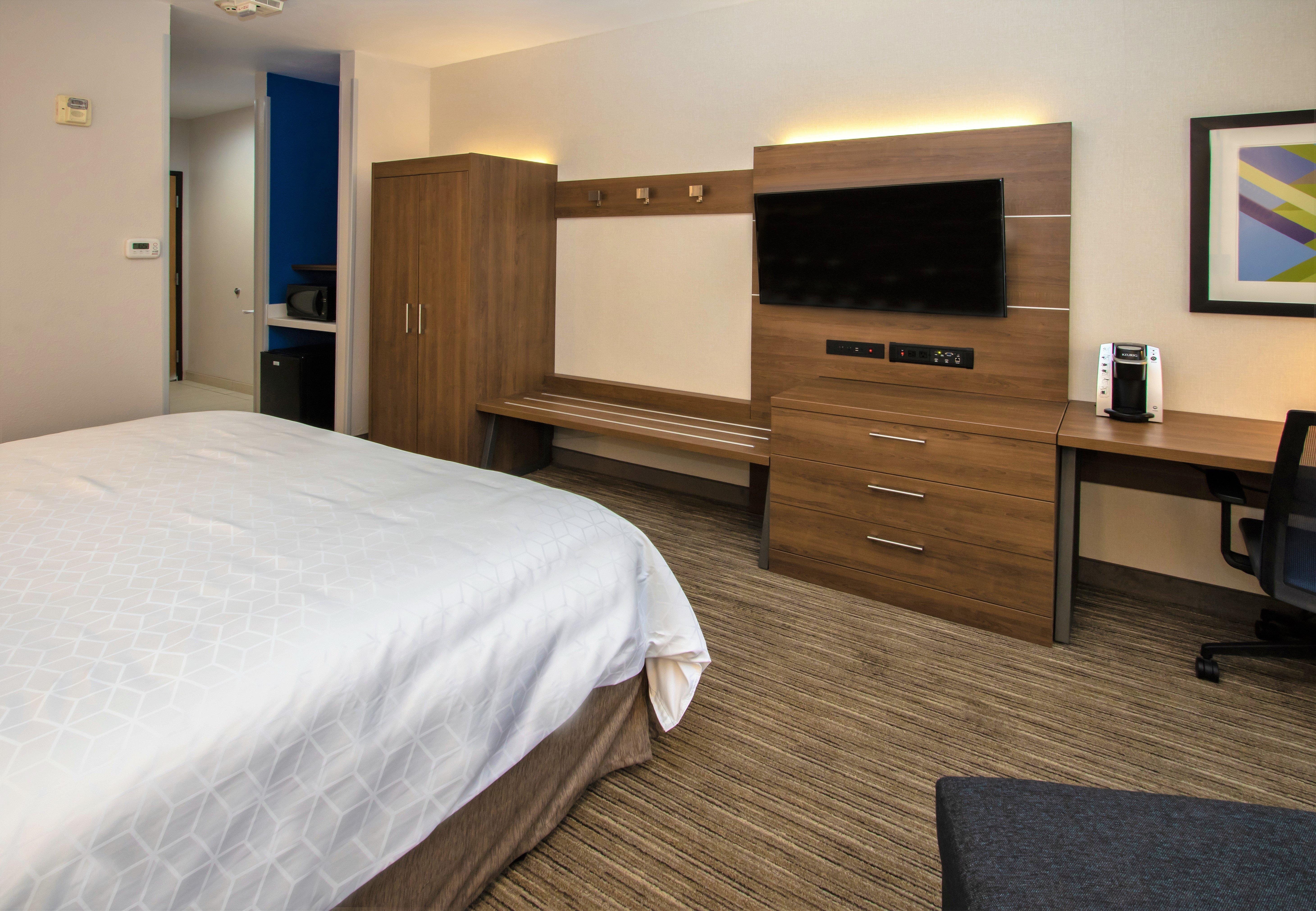 Holiday Inn Express Hotel & Suites Roseville - Galleria Area, An Ihg Hotel Εξωτερικό φωτογραφία