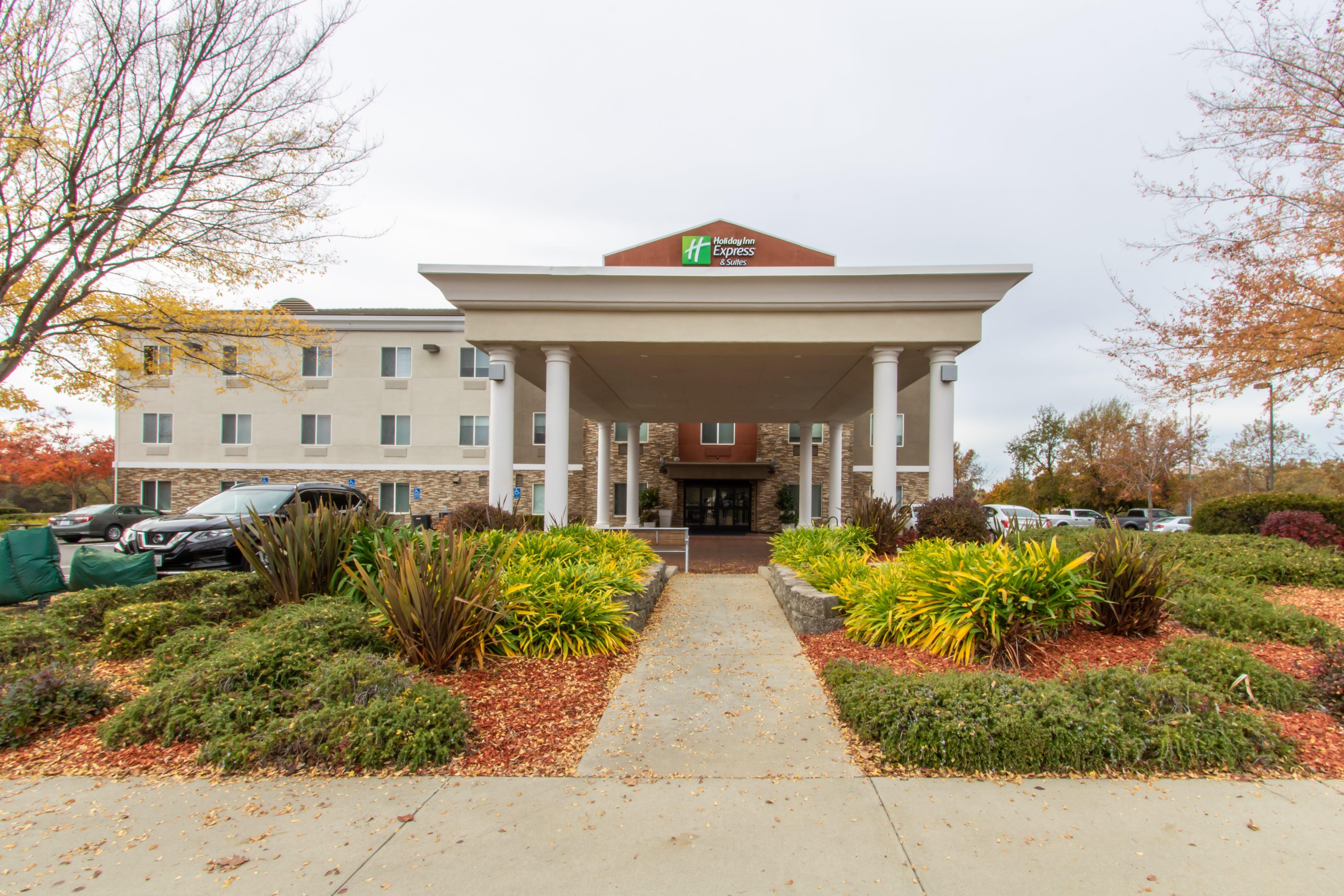 Holiday Inn Express Hotel & Suites Roseville - Galleria Area, An Ihg Hotel Εξωτερικό φωτογραφία