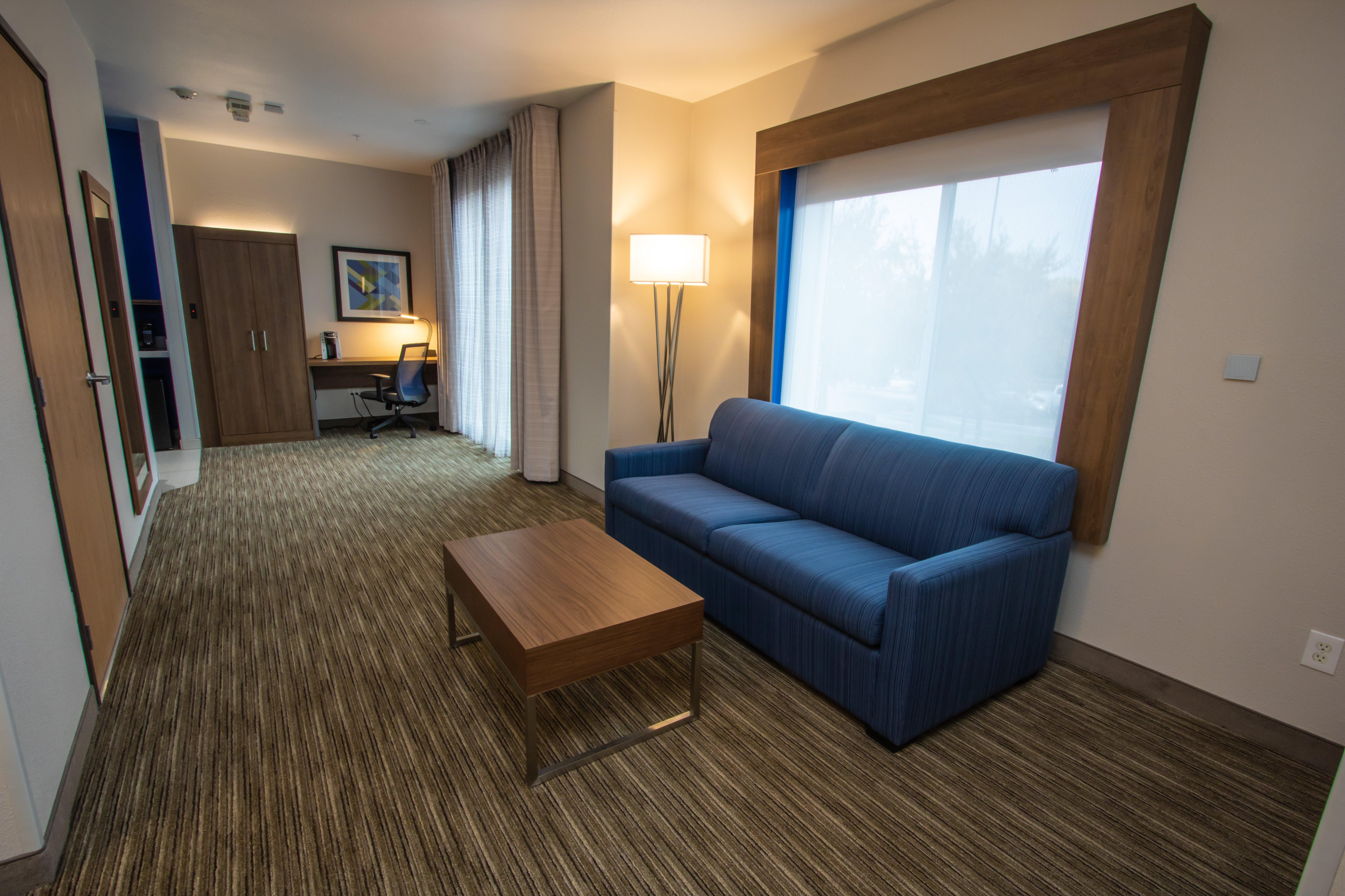 Holiday Inn Express Hotel & Suites Roseville - Galleria Area, An Ihg Hotel Εξωτερικό φωτογραφία